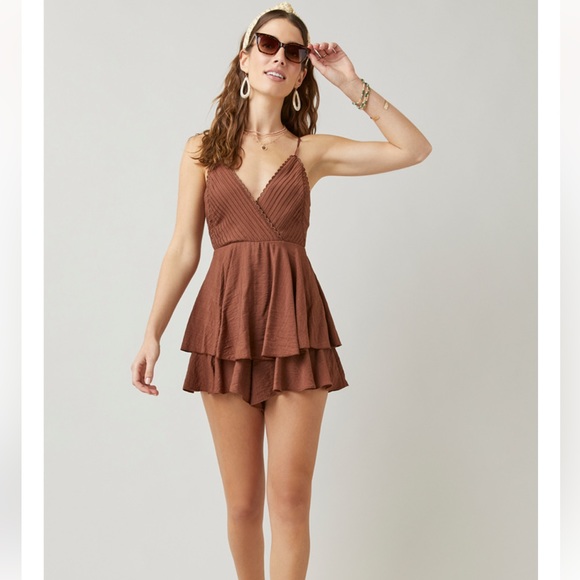 NWT Amy Tiered Skirt Romper - Picture 10 of 10